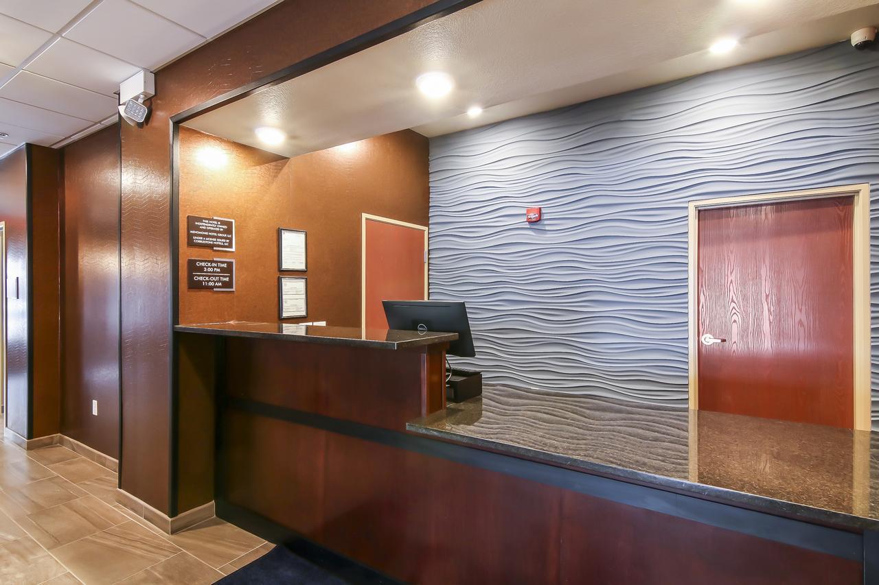 Cobblestone Inn & Suites - Menomonie/Uw-Stout Exterior photo