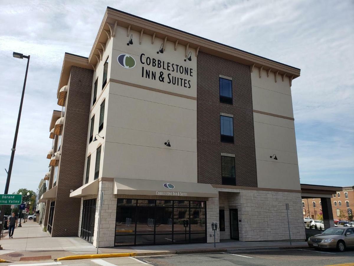 Cobblestone Inn & Suites - Menomonie/Uw-Stout Exterior photo